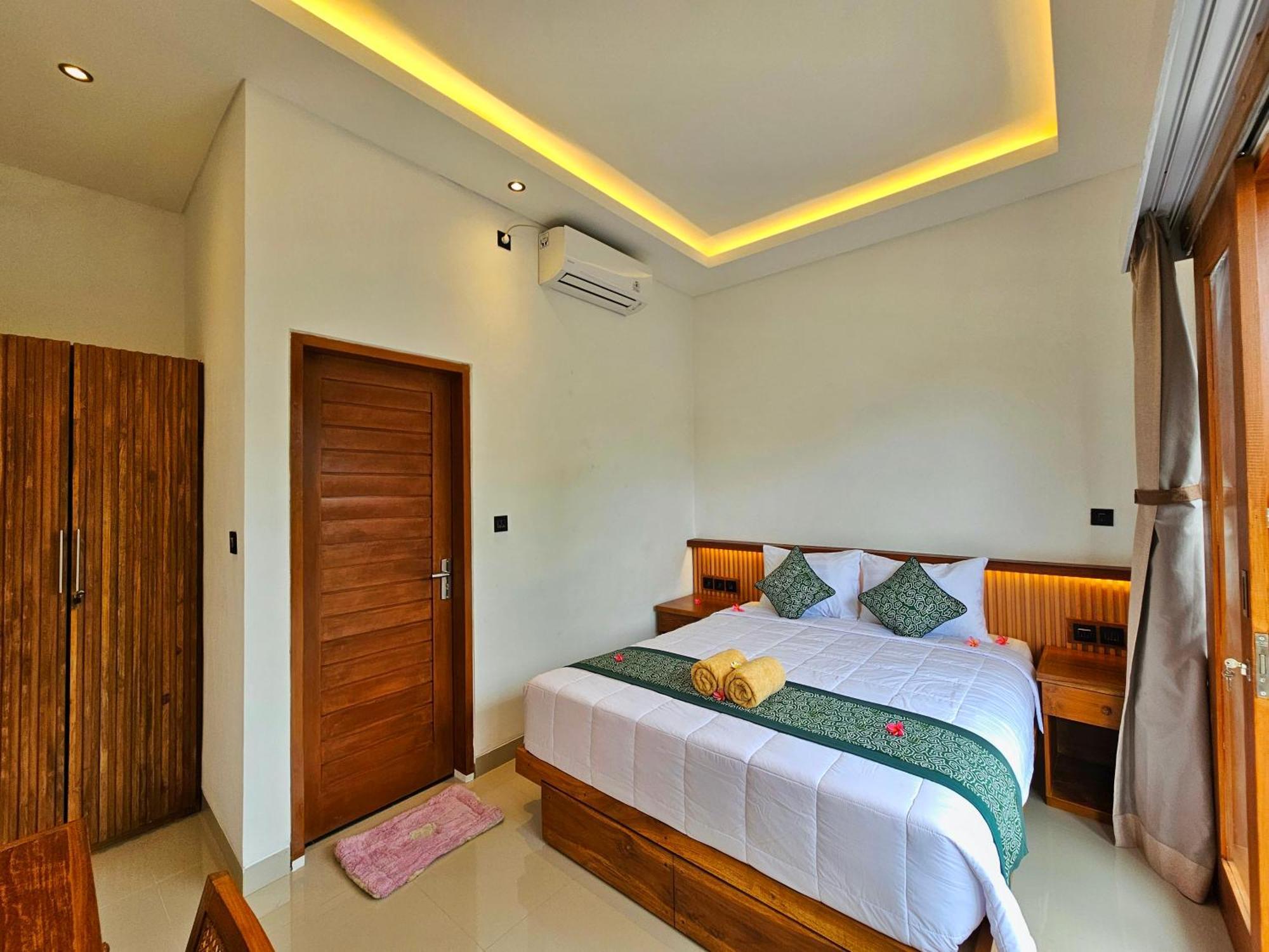 Dewi Putri House Hotel อูบุด ภายนอก รูปภาพ