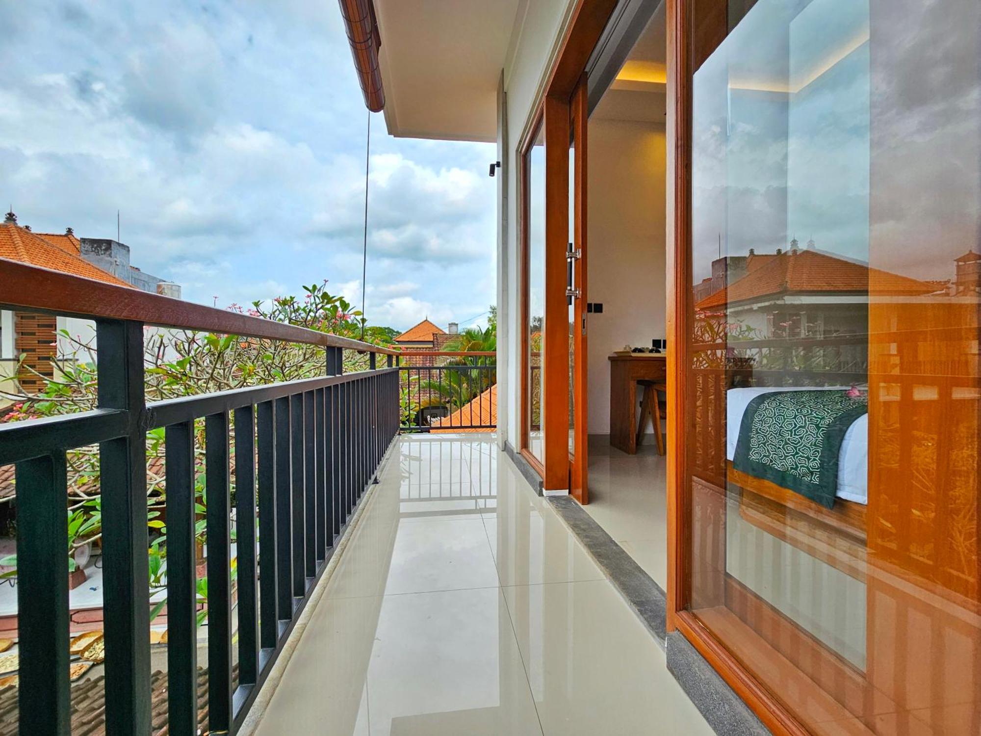 Dewi Putri House Hotel อูบุด ภายนอก รูปภาพ