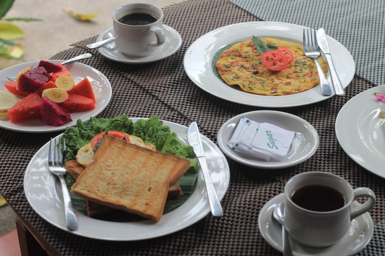 Dewi Putri House Hotel อูบุด ภายนอก รูปภาพ