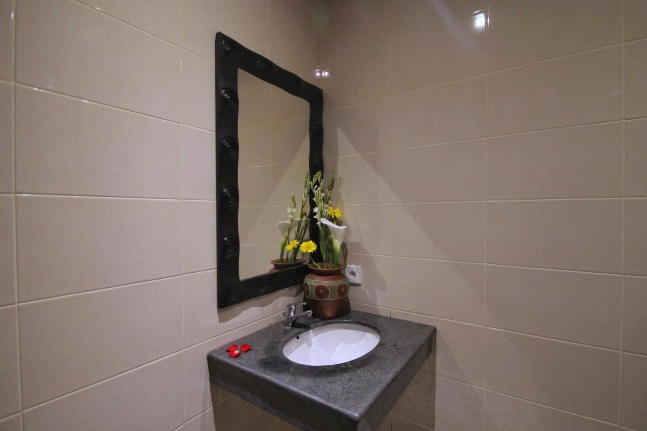 Dewi Putri House Hotel อูบุด ห้อง รูปภาพ